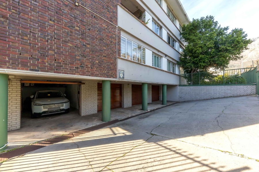 2 Bedroom Property for Sale in Gardens Western Cape